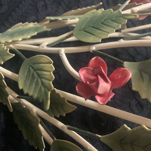 Vintage Shabby Chic Tole Ware Rose Metal Shelf Chippy Texture 13.5 x 16.5 inches - Picture 7 of 8